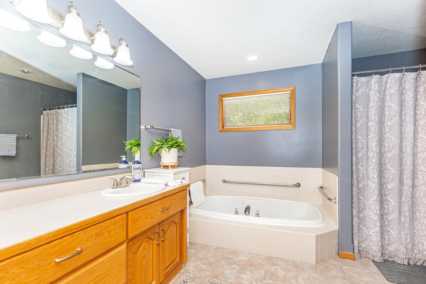 full bathroom
