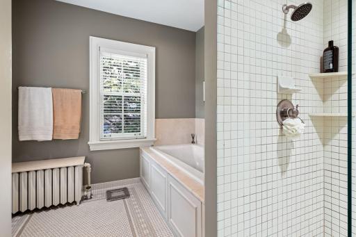 470 Summit Avenue, Saint Paul, MN 55102