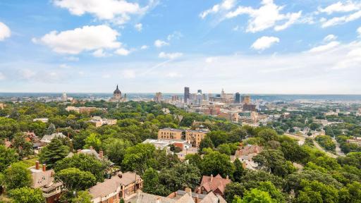 470 Summit Avenue, Saint Paul, MN 55102