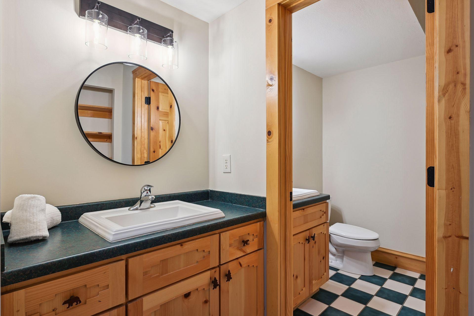 The double shower and double vanity bathroom gives the bathroom multi-person functionality.