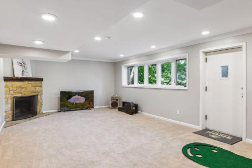 4009 Cedar Lake Road S, Saint Louis Park, MN 55416