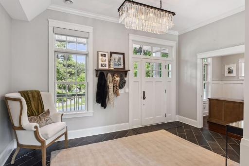 4009 Cedar Lake Road S, Saint Louis Park, MN 55416