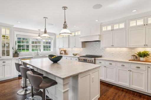 4009 Cedar Lake Road S, Saint Louis Park, MN 55416