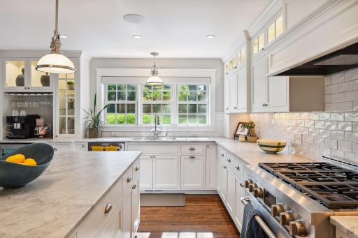 4009 Cedar Lake Road S, Saint Louis Park, MN 55416