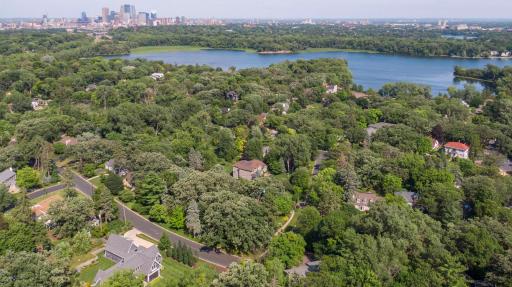 4009 Cedar Lake Road S, Saint Louis Park, MN 55416