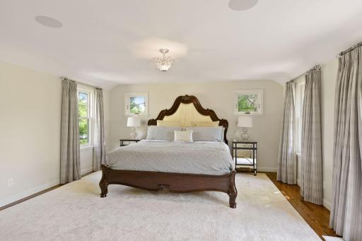 17 Circle W, Edina, MN 55436