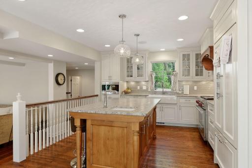 17 Circle W, Edina, MN 55436