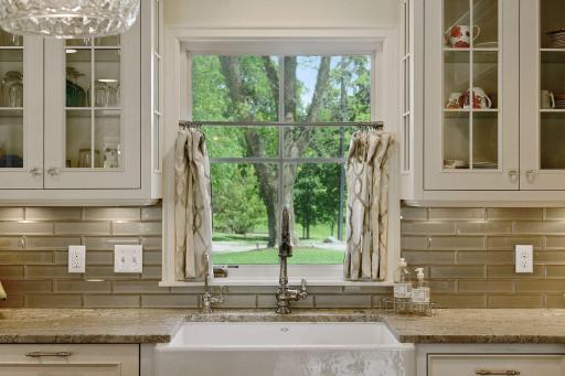 17 Circle W, Edina, MN 55436