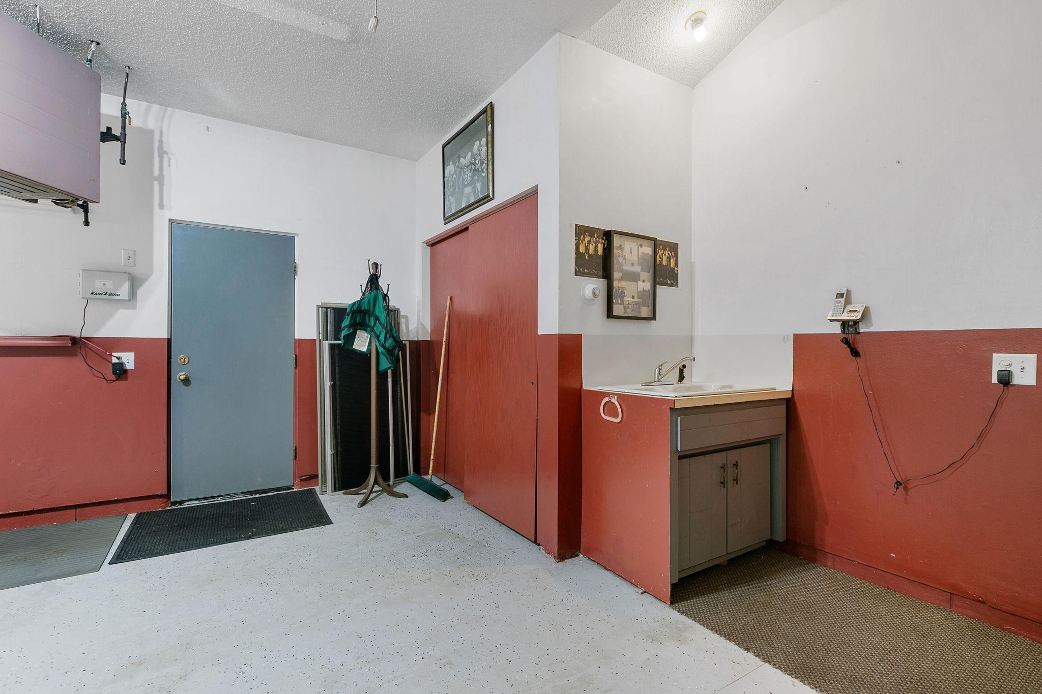 Other features include entry door w/ direct access to the property, storage closet and a full size drop in sink