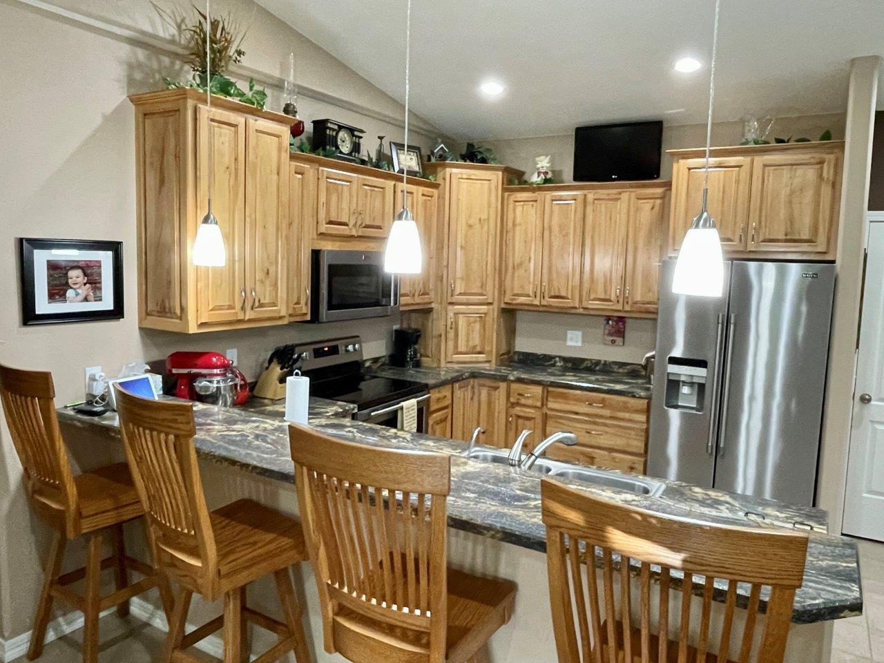 4-Kitchen (2).jpg