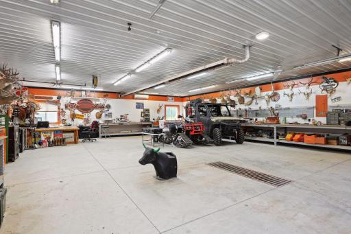 Lots of space for projects or entertaining