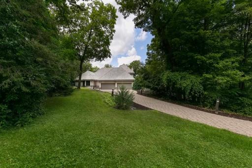 3265 Eagle Bluff Road, Mound, MN 55364