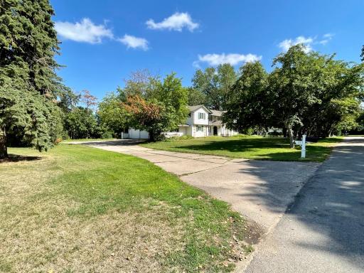 172 Westwood Lane, Wayzata, MN 55391
