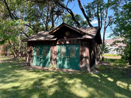 172 Westwood Lane, Wayzata, MN 55391