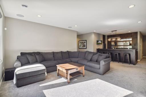 6117 Brookview Avenue, Edina, MN 55424