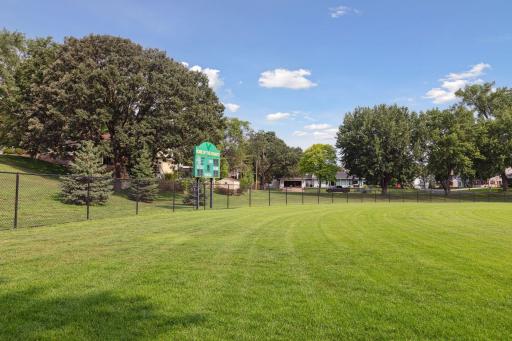 6117 Brookview Avenue, Edina, MN 55424