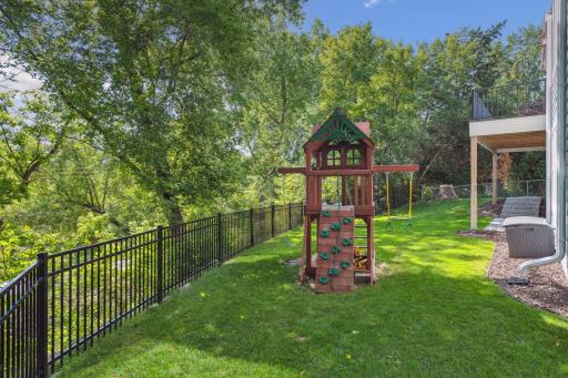 6117 Brookview Avenue, Edina, MN 55424