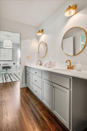 14 Woodland Road, Edina, MN 55424