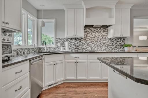 14 Woodland Road, Edina, MN 55424