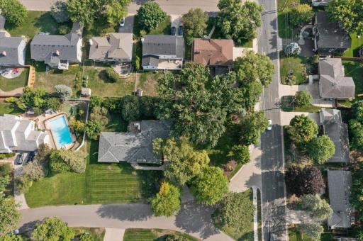 14 Woodland Road, Edina, MN 55424
