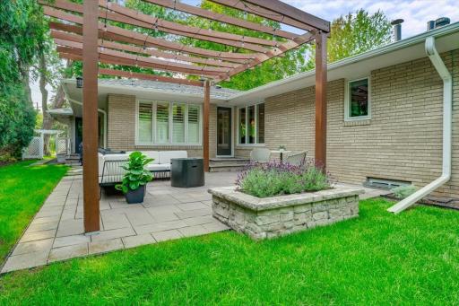 14 Woodland Road, Edina, MN 55424