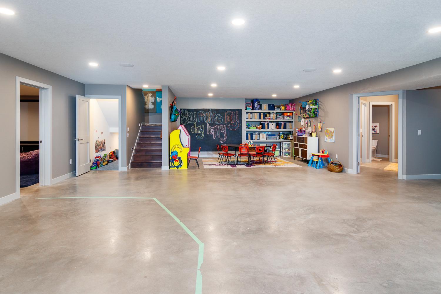 Lower level open play area