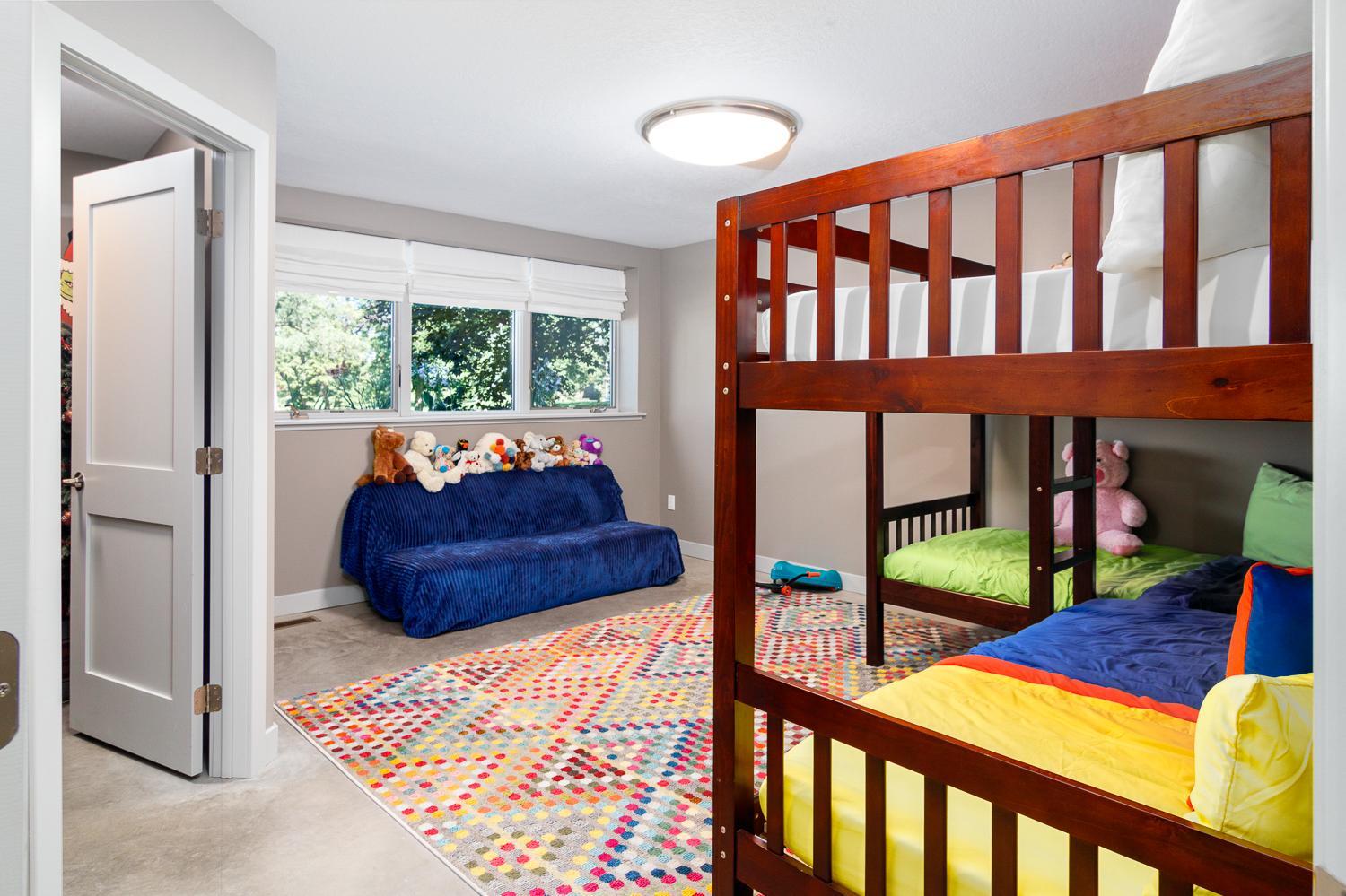 Lower level bedroom 2