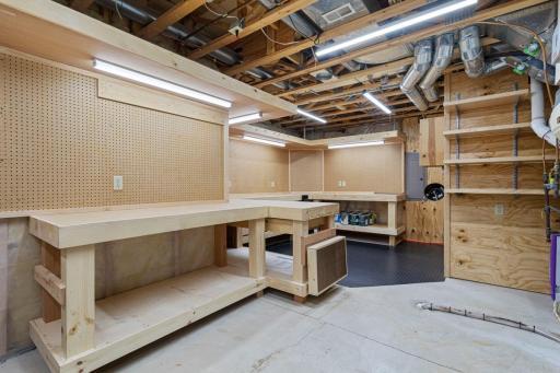 Custom shop area with compressed air.