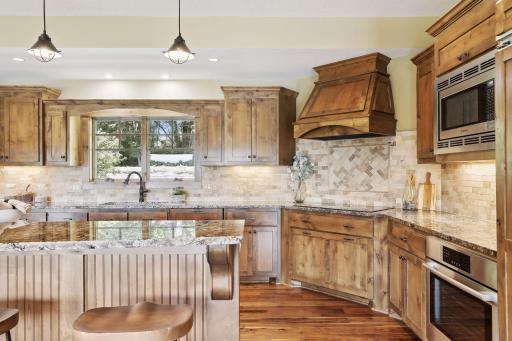 2 High Road, Inver Grove Heights, MN 55077