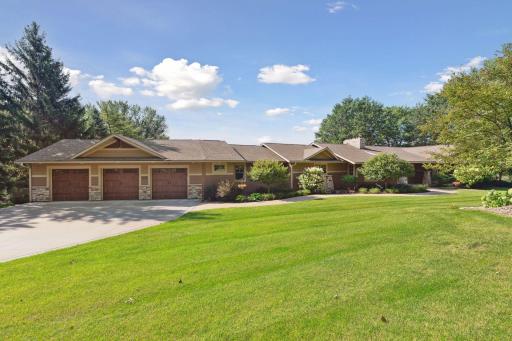 2 High Road, Inver Grove Heights, MN 55077