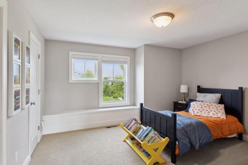 54 Monarch Way, North Oaks, MN 55127