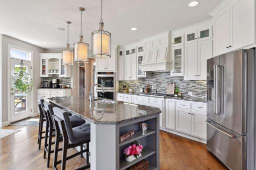 54 Monarch Way, North Oaks, MN 55127