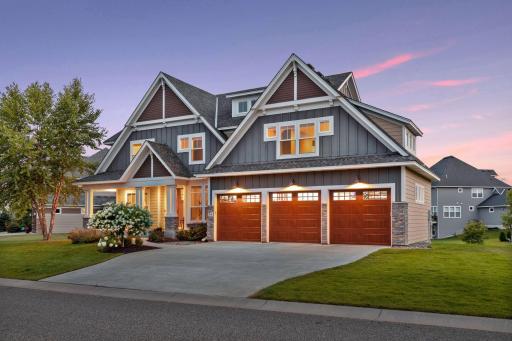 54 Monarch Way, North Oaks, MN 55127