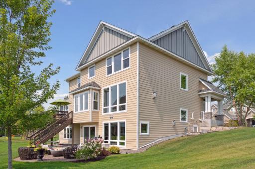 54 Monarch Way, North Oaks, MN 55127