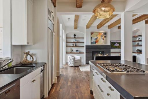 1620 Kenwood Parkway, Minneapolis, MN 55405