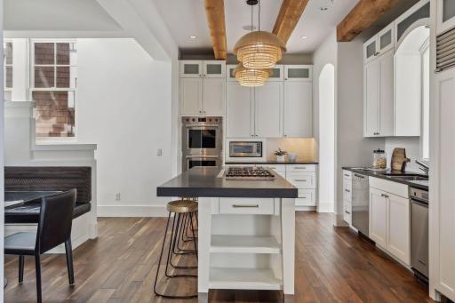 1620 Kenwood Parkway, Minneapolis, MN 55405