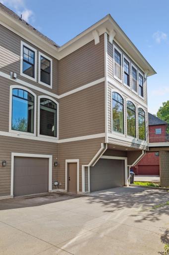 1620 Kenwood Parkway, Minneapolis, MN 55405