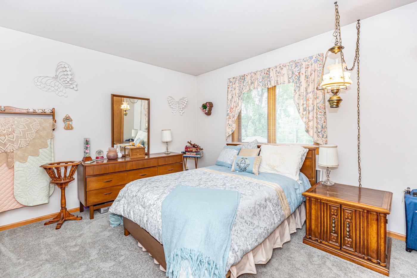 Second bedroom
