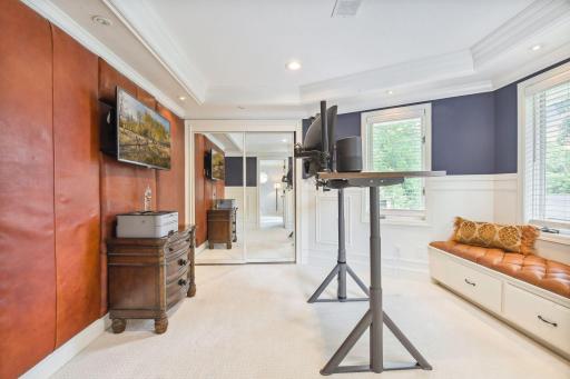 3131 Lafayette Ridge Road, Wayzata, MN 55391