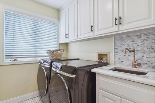3131 Lafayette Ridge Road, Wayzata, MN 55391