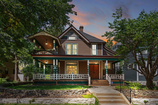 Copy of Property Posts - 2048 x 1365 (4).png