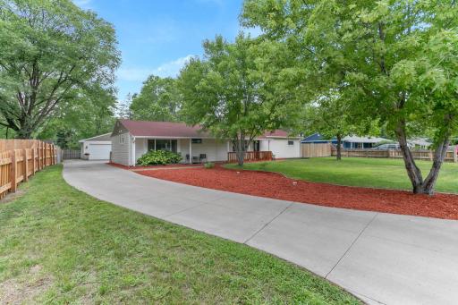 10020 Kumquat Street NW, Coon Rapids, MN 55433
