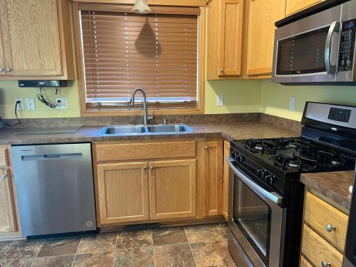 Photo for 8001 N Regent Avenue N, Brooklyn Park, MN 55443 - Listing #6413939 8001 N Regent Avenue N, Brooklyn Park, MN 55443