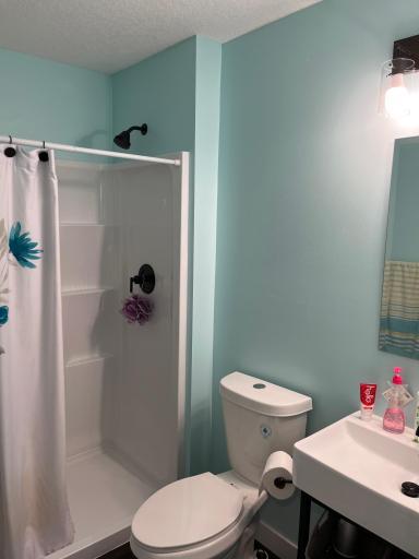 8001 N Regent Avenue N, Brooklyn Park, MN 55443