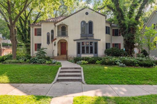 1921 Front Exterior.jpg