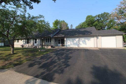 38958 2nd Avenue, North Branch, MN 55056