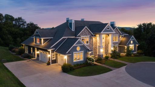 1811 Crestview Court, Red Wing, MN 55066
