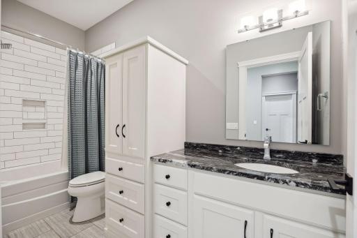 1811 Crestview Court, Red Wing, MN 55066