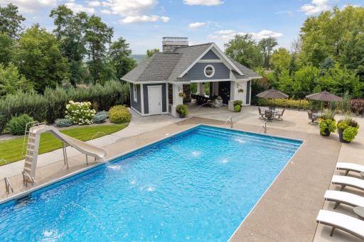 1811 Crestview Court, Red Wing, MN 55066