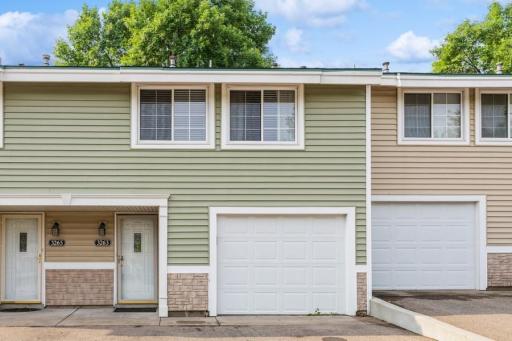 01_3263-Hill-Ridge-Drive_-20_Front-View_Web.jpg
